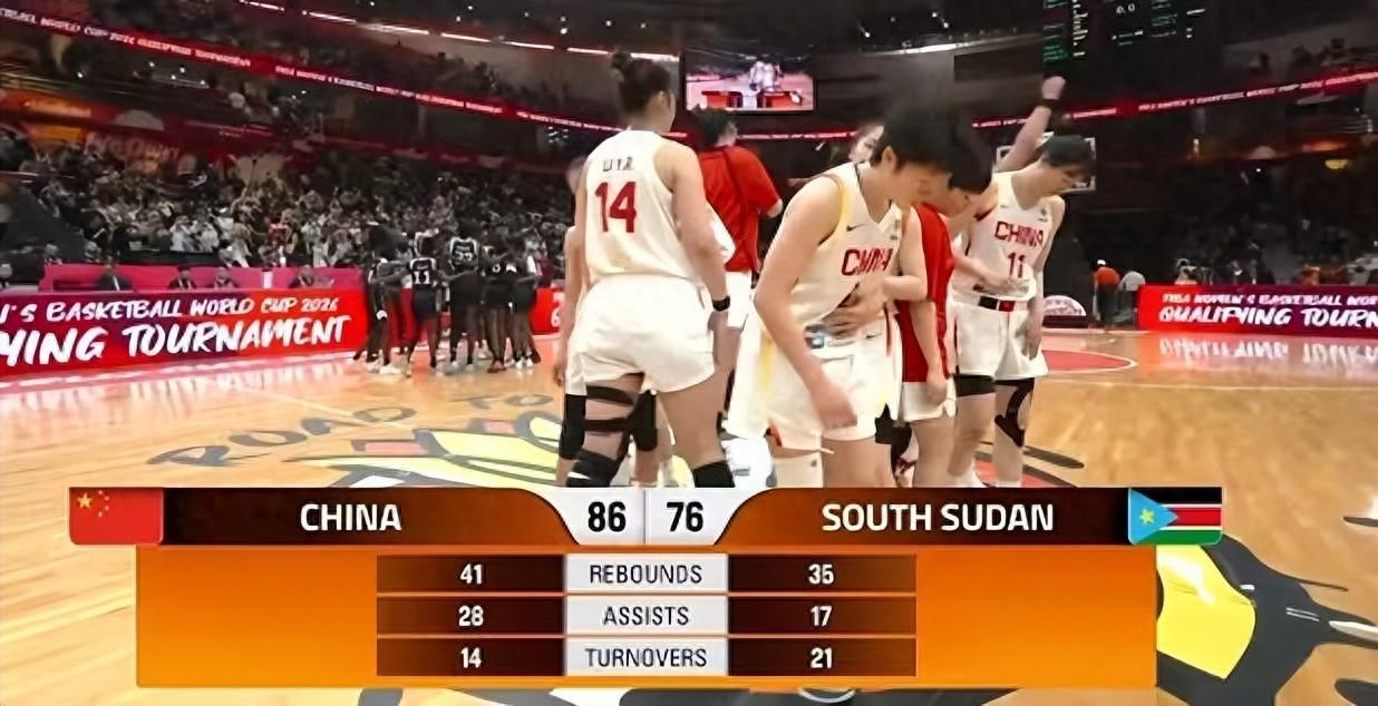 乐鱼注册-女篮赢对手10分不足以让宫鲁鸣开心！王思雨是大功臣，也是遮羞布